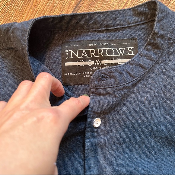 Button down collar-less long sleeve - Picture 2 of 2